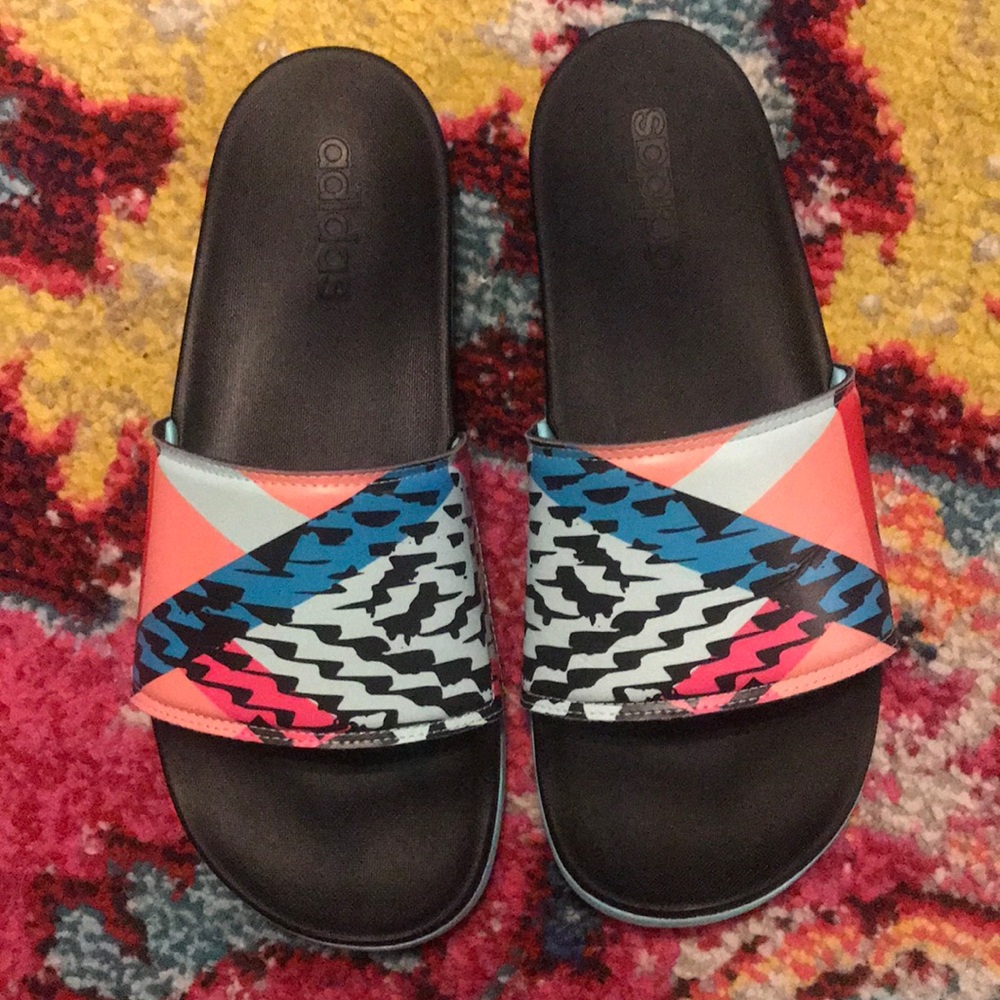 Addidas slides (sold out)
